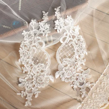 2 бр. 3D Цветя Лейси плат Апликация Пайети Бродерия Дантелени Апликации Шият Кръпка за Сватбена рокля САМ HB08