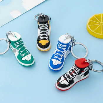 3D Баскетболни обувки Ключодържатели за ключодържатели за мъже и жени Двойки от мека гума Ключодържател от колата Чанта Раница Малък медальон Подарък аксесоари