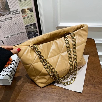 Дизайнерска чанта Луксозни Меки чанти Марки Ватирани веригата на Женската чанта на рамото Квадратен чантата си Нова чанта за пазаруване Lingge Клатч 2021