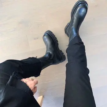 Обувки Челси с дебело дъно Дамски обувки на плоска подметка с кръгло бомбе от естествена кожа ботильоны в британския стил 2021 Есен-зима Къса Ботас